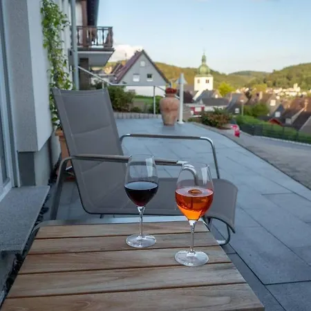 Mit Talblick, Ladestation E-auto Siegen