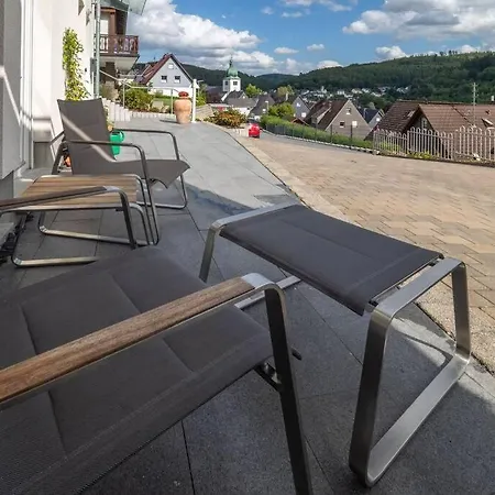 Mit Talblick, Ladestation E-auto Apartment